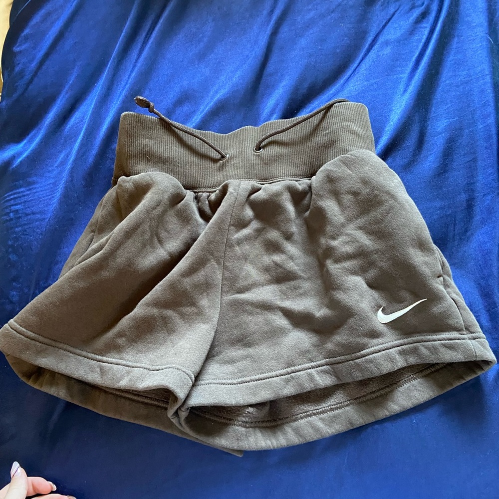 Nike sweatshirts